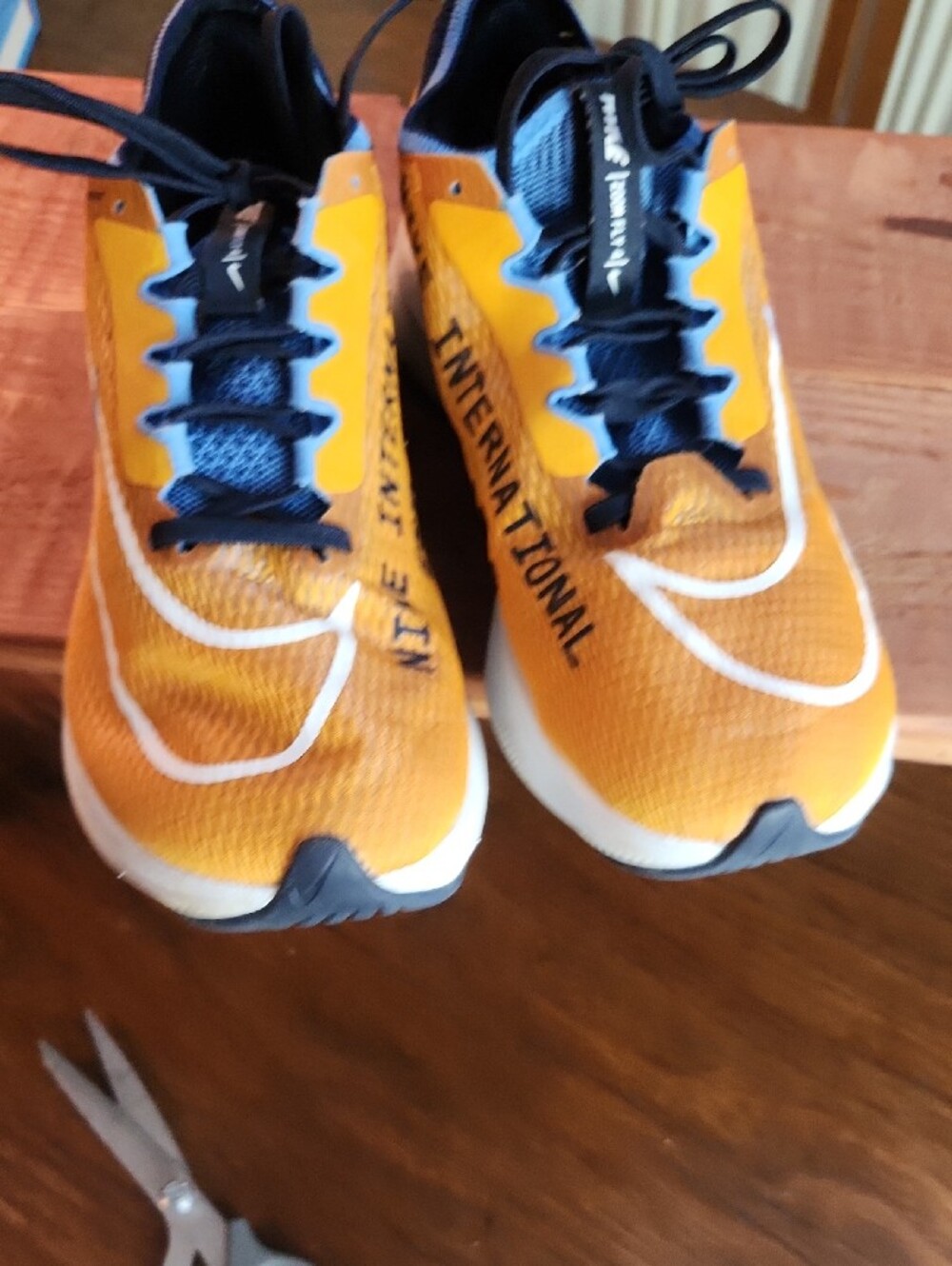 Nike Zoom Fly 4 Premium Light Curry Men’s Size 7 Running Shoes DO9583-700 - Picture 12 of 14